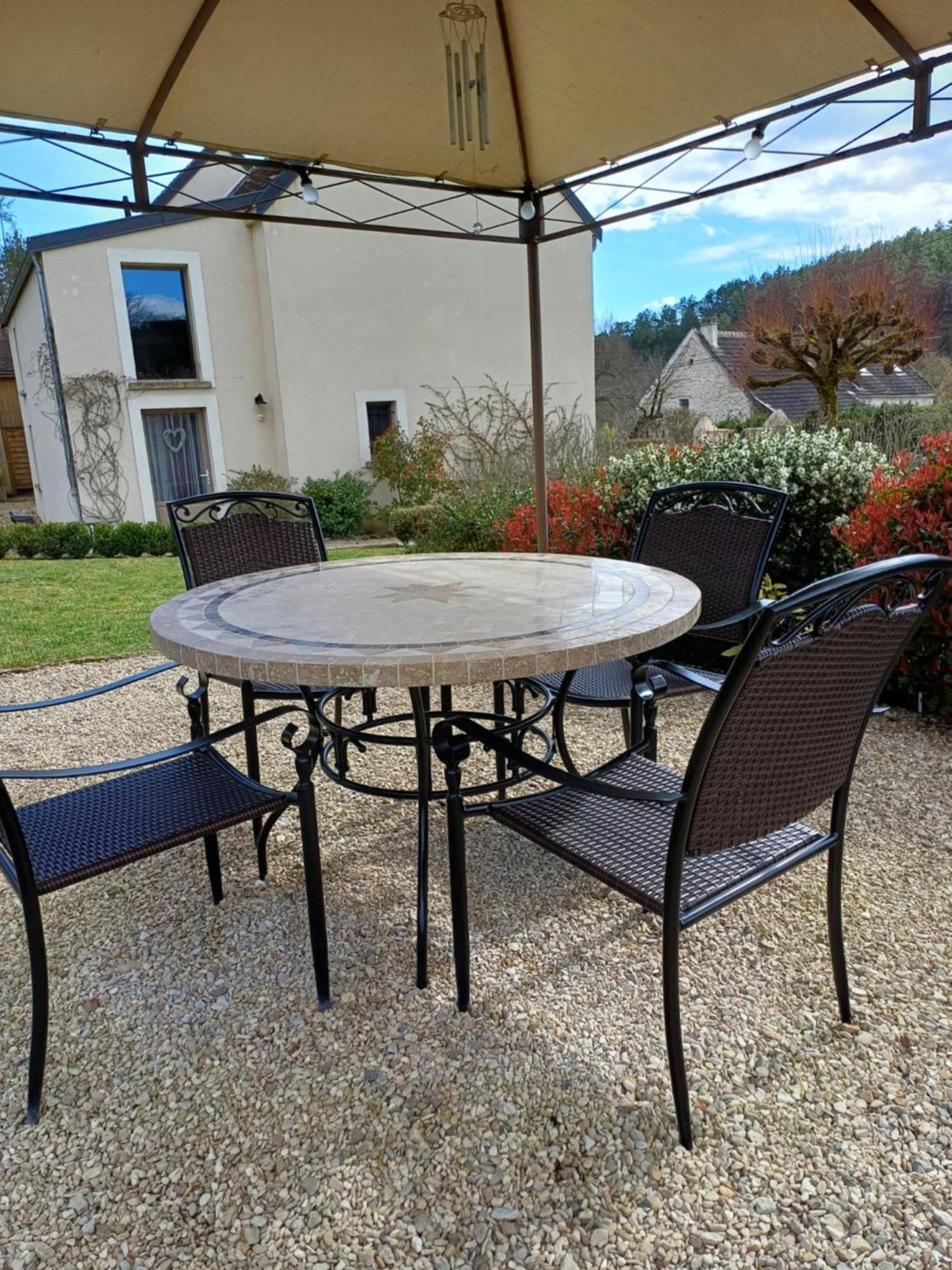 Montillot Le Repos Coquelicot B&B 외부 사진